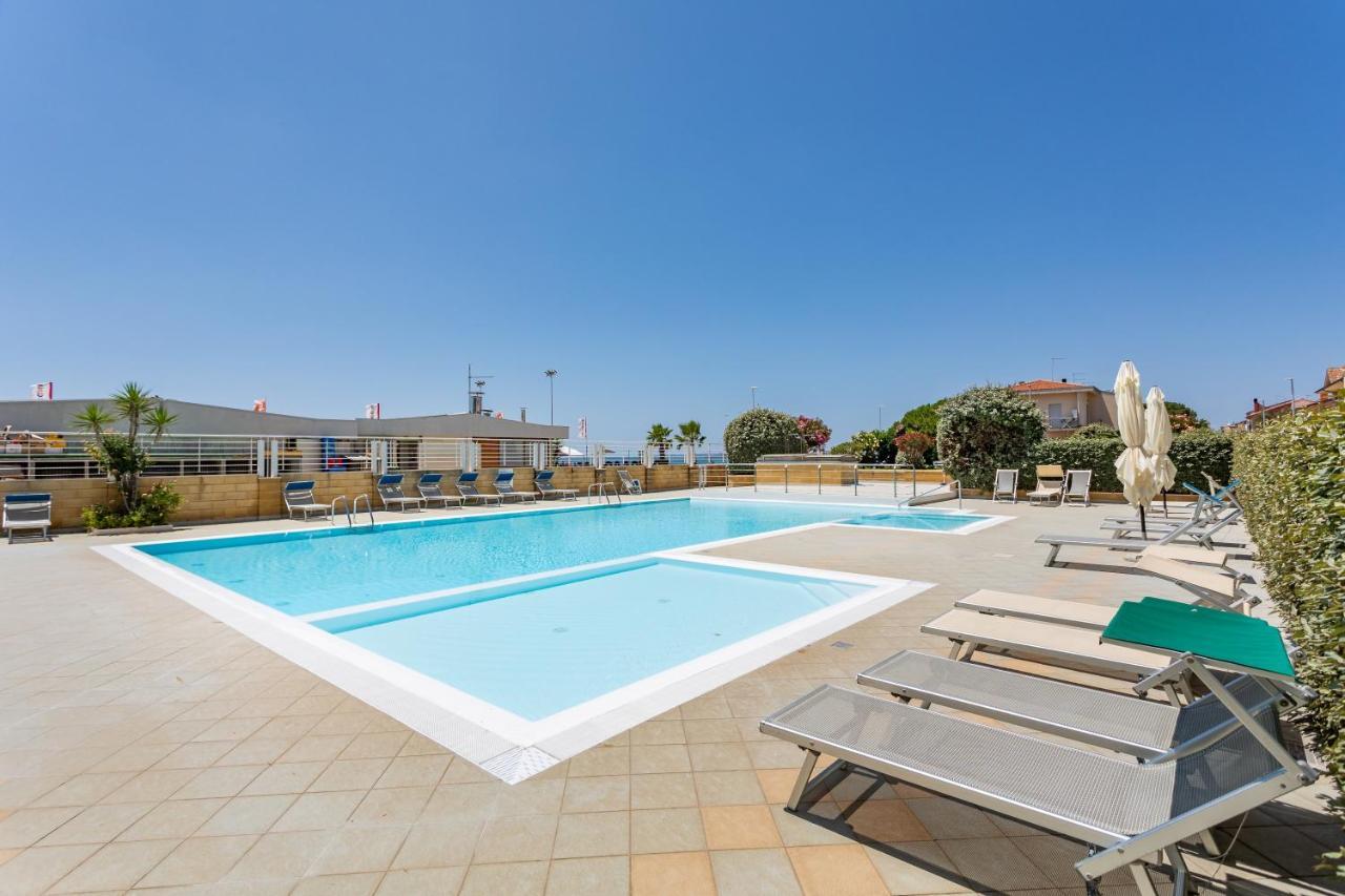 La Casa Del Sole - Appartamento Con Piscina Frontemare A Pochi Minuti Da Oristano Торре-Гранде Экстерьер фото